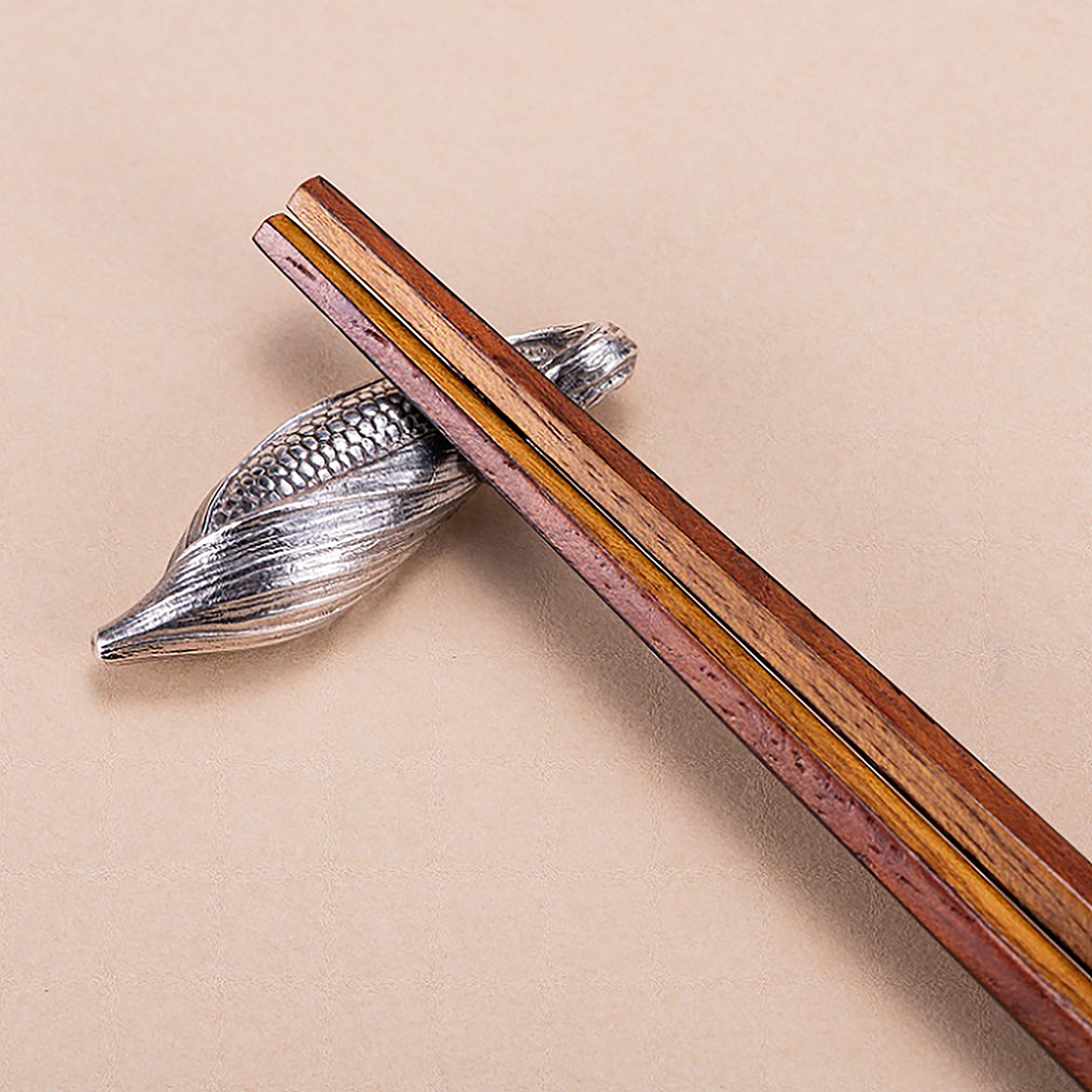 銀製　箸置き　とうもろこし