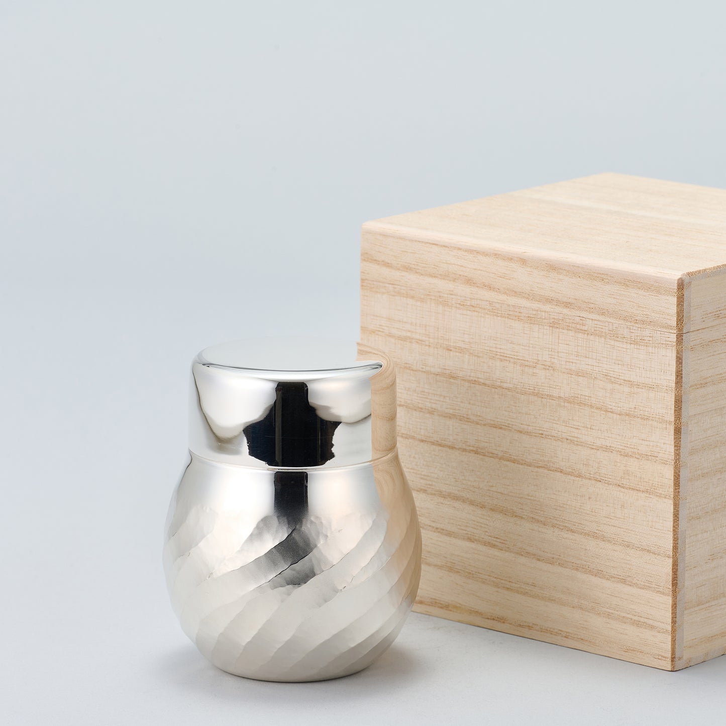 <受注生産品>銀製　茶筒A