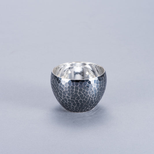 純銀　ぐい吞み　並型　鎚目　古美