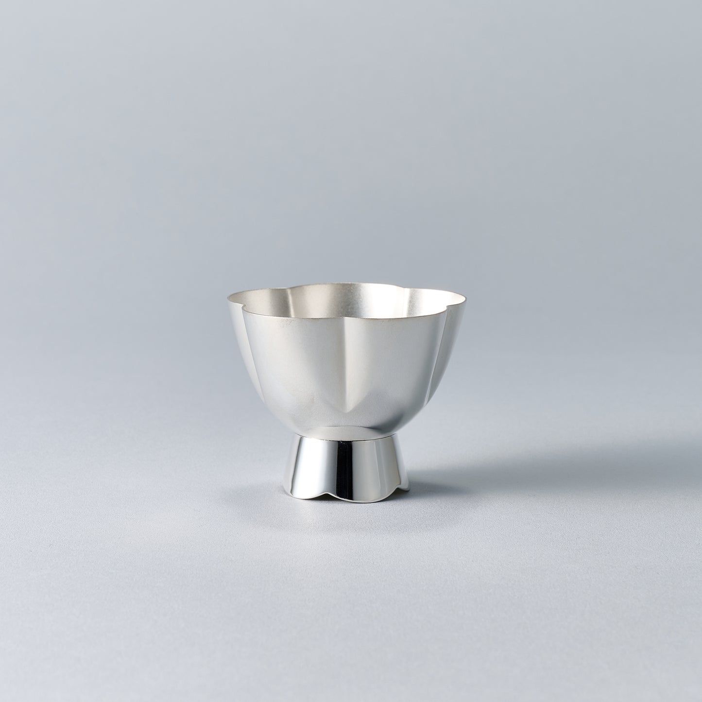 純銀　玉盃　うめいちりん（小）白梅